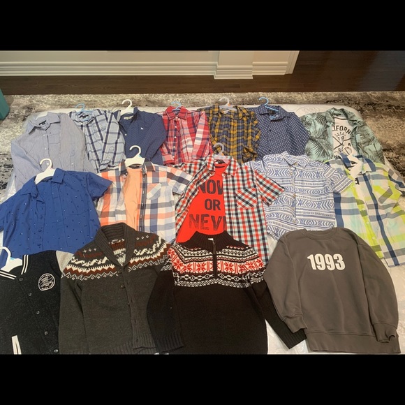 BOYS DRESS SHIRTS AND SWEATERS BRAND NEW CONDITION - Picture 3 of 4